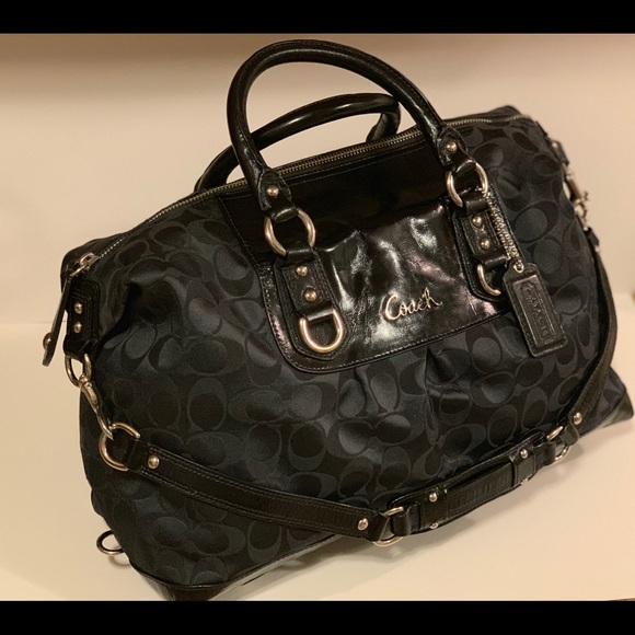 Authentic Coach!!! - Picture 1 of 4